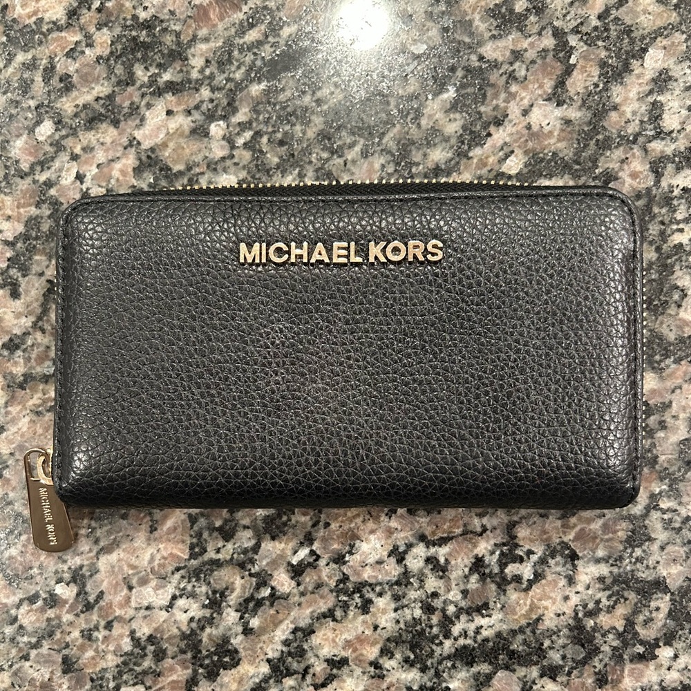 MICHAEL KORS Jet Set Leather Wallet, Black Pebble with Gold